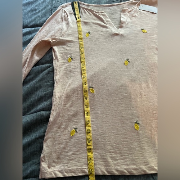 NWT Loft V-Neck Cotton Lemon Embroidered quarter Sleeve Top Sz M - Picture 7 of 7